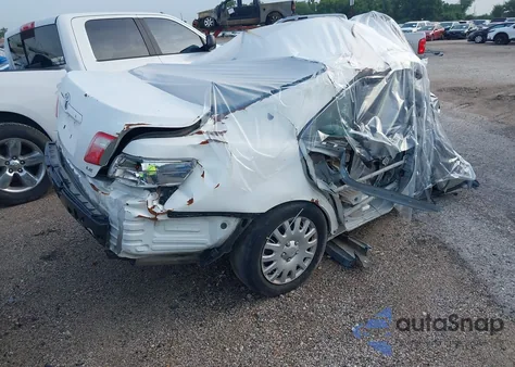 2008 Toyota Camry Le z USA, uszkodzony, nr VIN 4T1BE46K78U742096